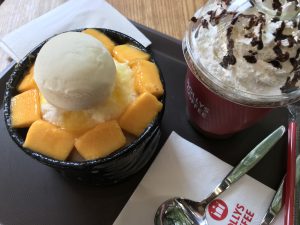 HOLLY COFFEE