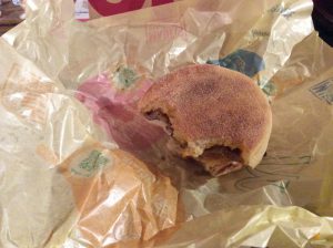 ソーセージエッグマフィン